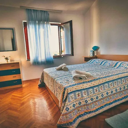Appartement Marija Nin